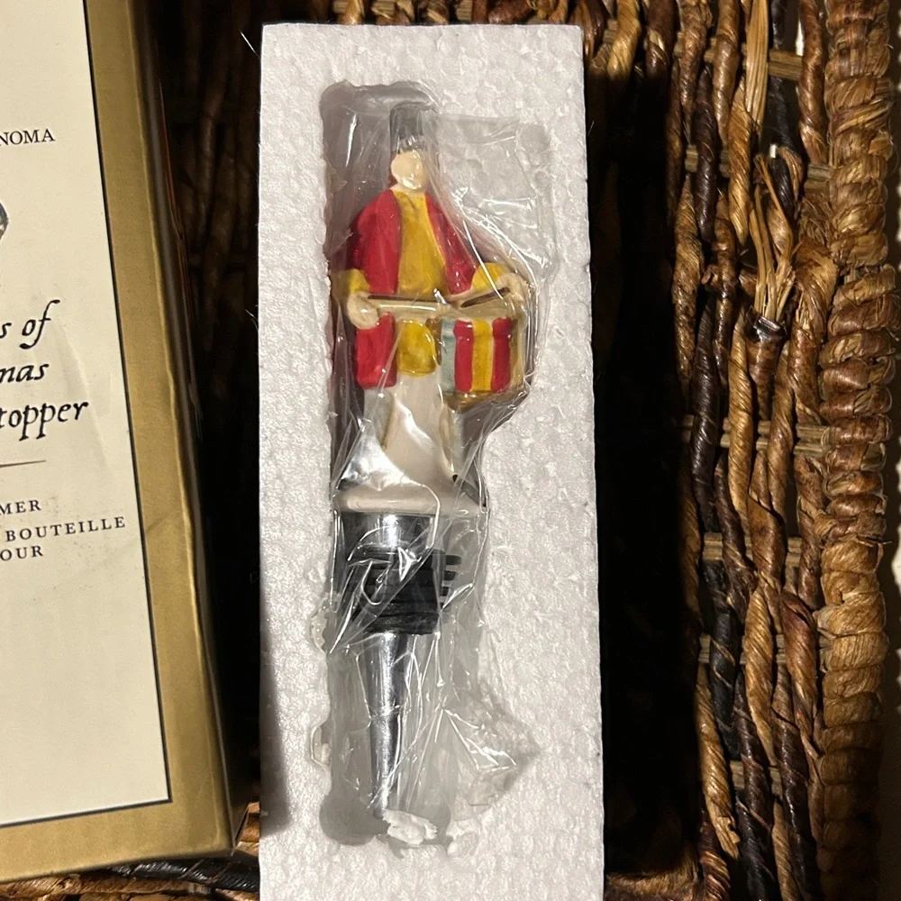 Williams Sonoma Gold 12 Days Drummer Bottle Stopper BNIB